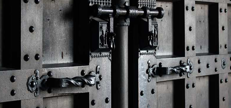 steel entry door repair in Glen Iris, Victoria